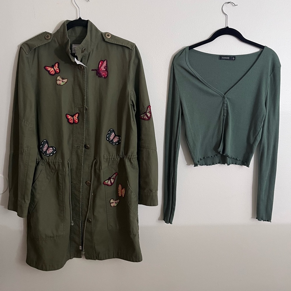 Dynamic duo green tone said I have a jacket that fits a medium cardigan